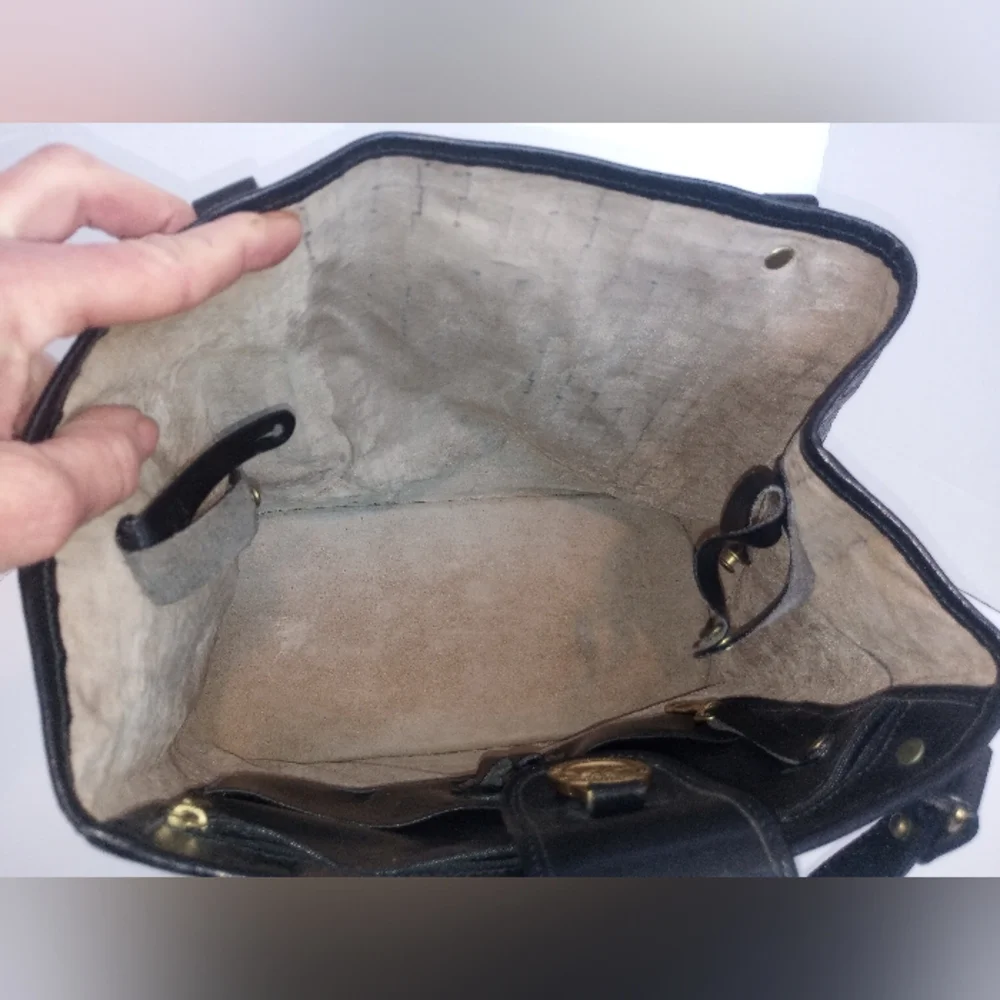 Black Woven Leather Shoulder Bag - Picture 12 of 13